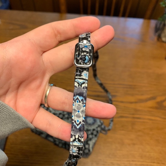 Vera Bradley crossbody/wallet - Picture 4 of 4